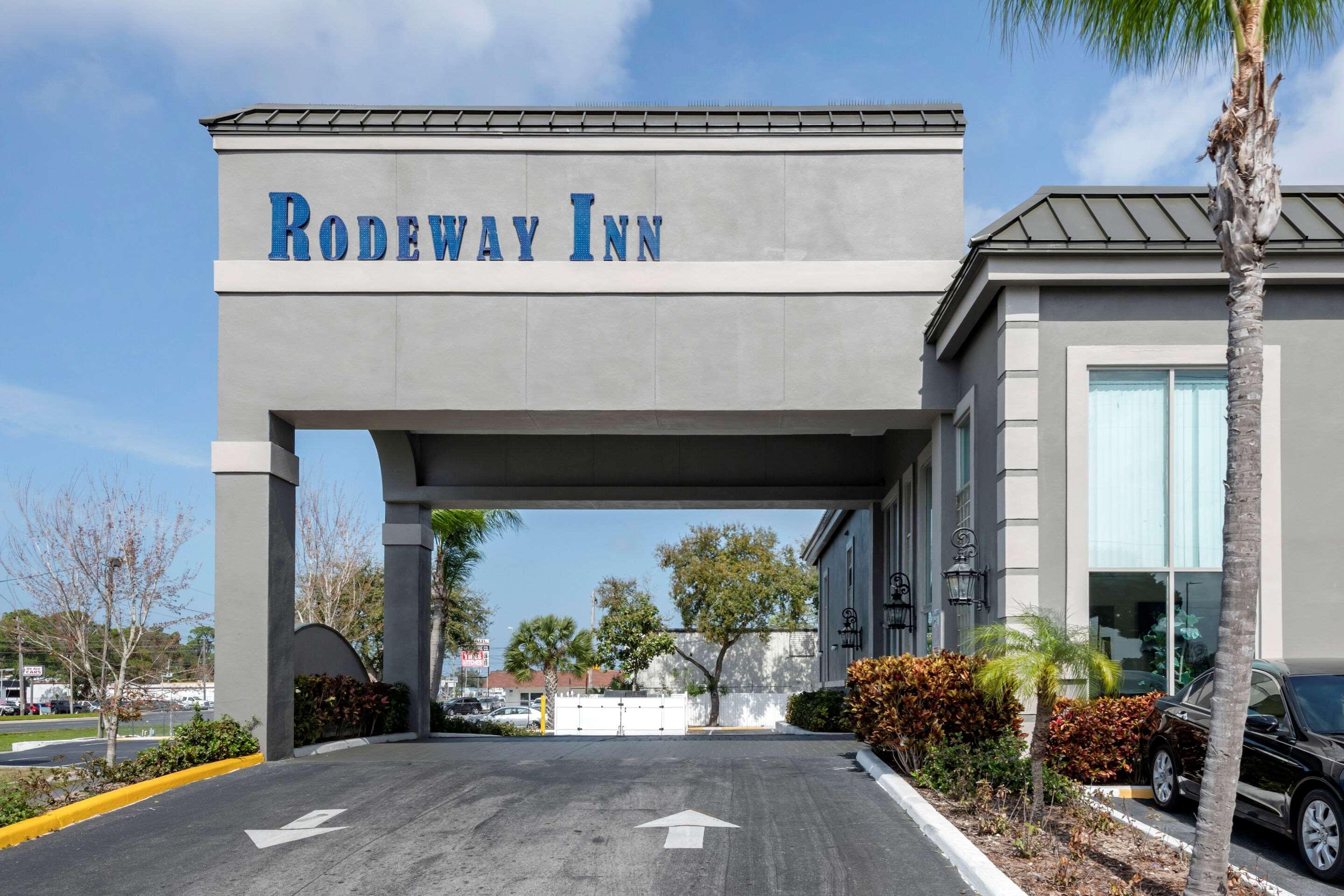 Rodeway Inn New Port Richey Exteriör bild