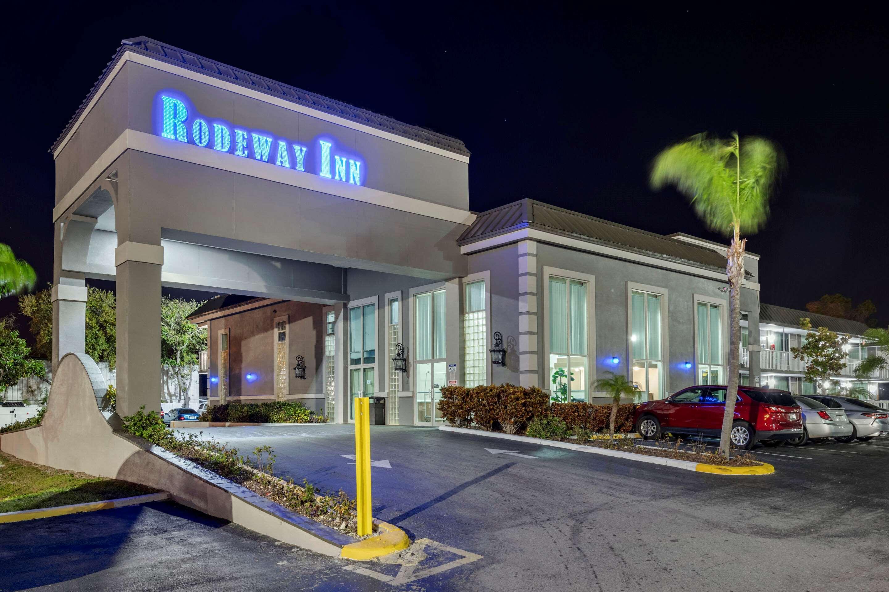 Rodeway Inn New Port Richey Exteriör bild