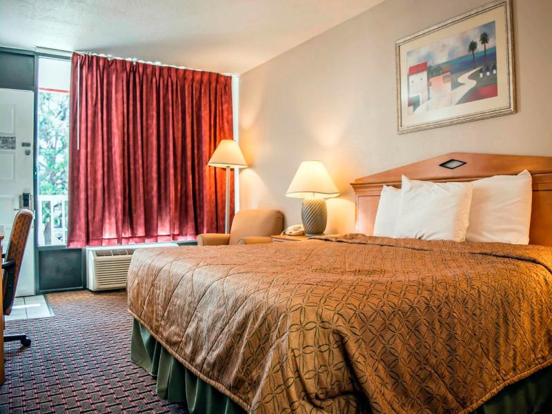 Rodeway Inn New Port Richey Exteriör bild