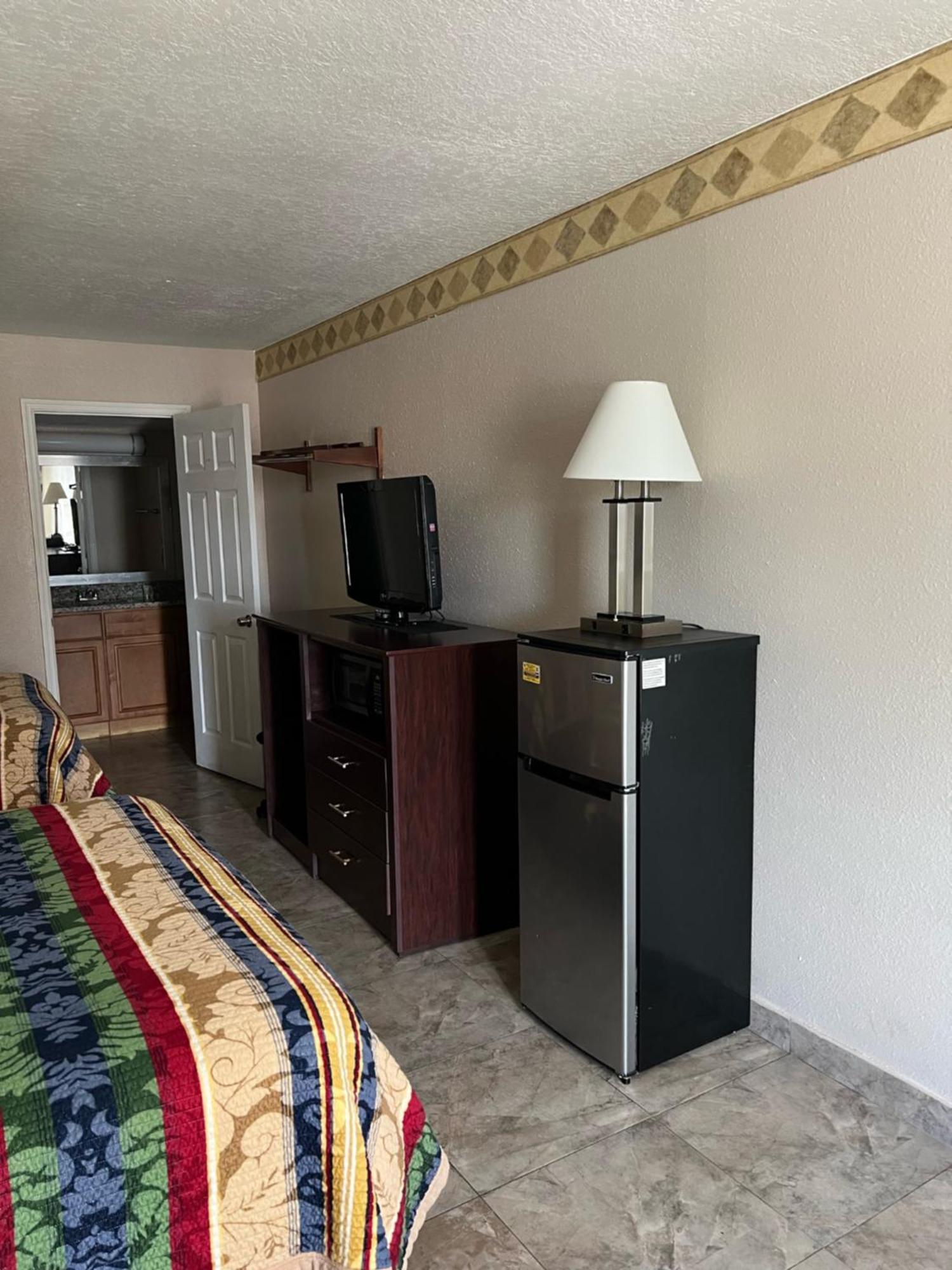 Rodeway Inn New Port Richey Exteriör bild