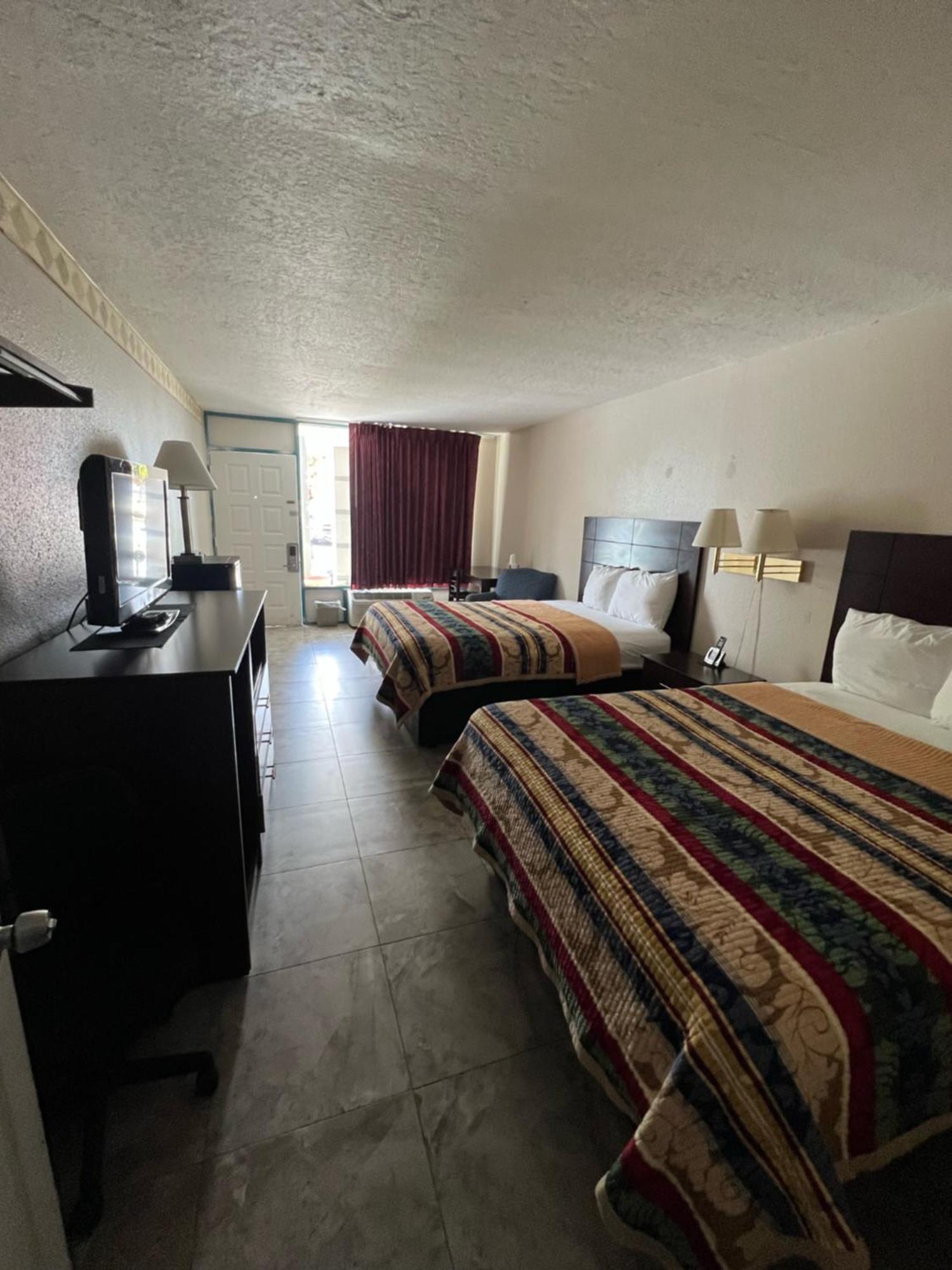 Rodeway Inn New Port Richey Exteriör bild